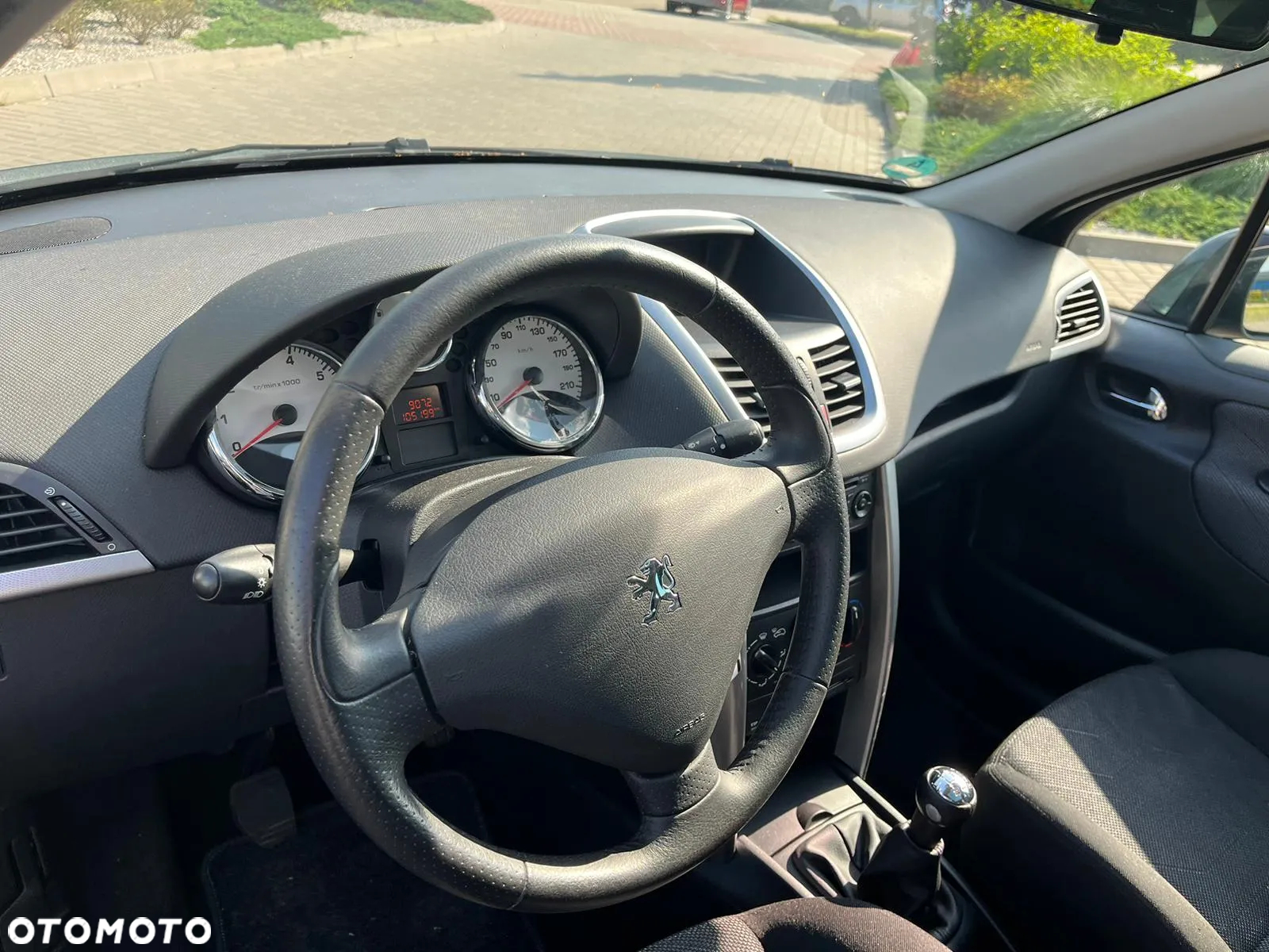 Peugeot 207 1.4 16V Trendy - 22