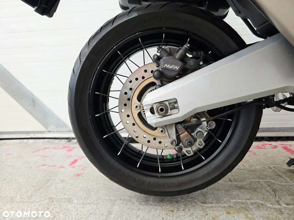 Honda X-ADV - 17