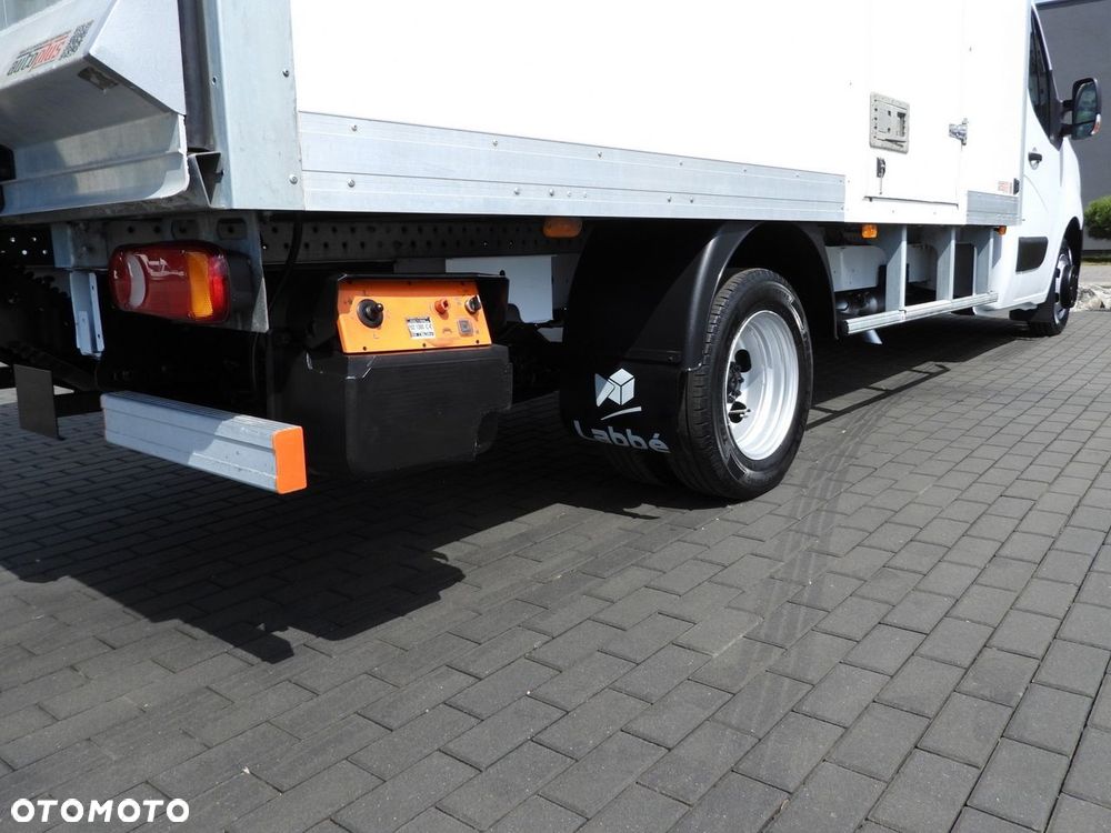 Renault MASTER KONTENER WINDA 8 PALET TEMPOMAT NAWIGACJA LEDY BLIŹNIACZE KOŁA KLIMATYZACJA  145KM - 19
