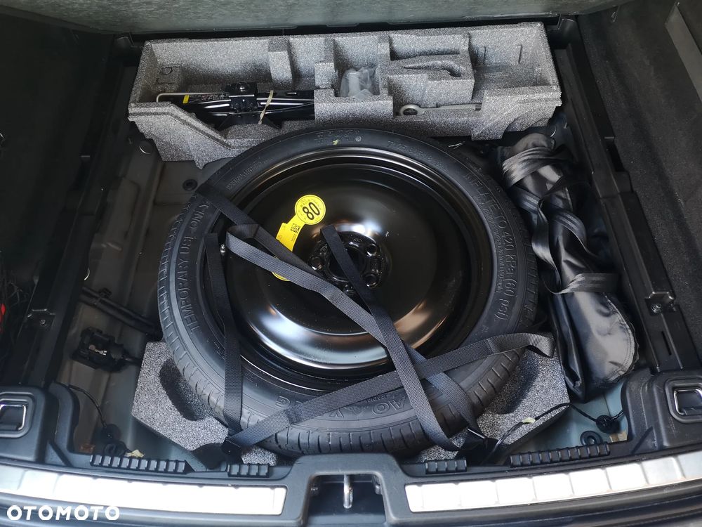 Volvo XC 60 D4 AWD R-Design - 39