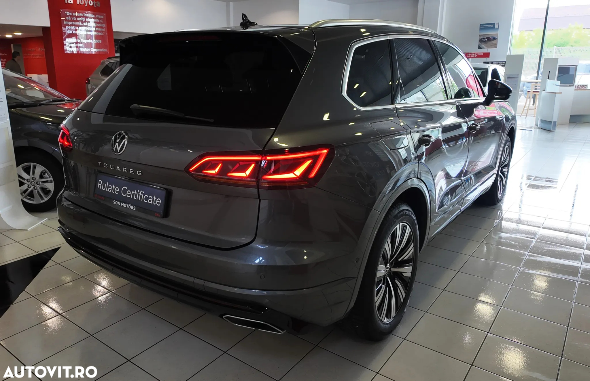Volkswagen Touareg 3.0 V6 TDI 4Motion DPF Automatik R-Line - 6