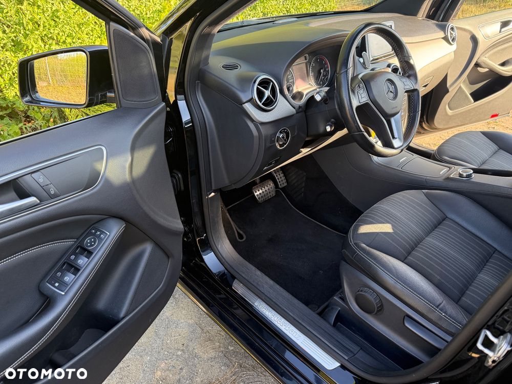 Mercedes-Benz Klasa B 180 CDI (BlueEFFICIENCY) 7G-DCT - 10