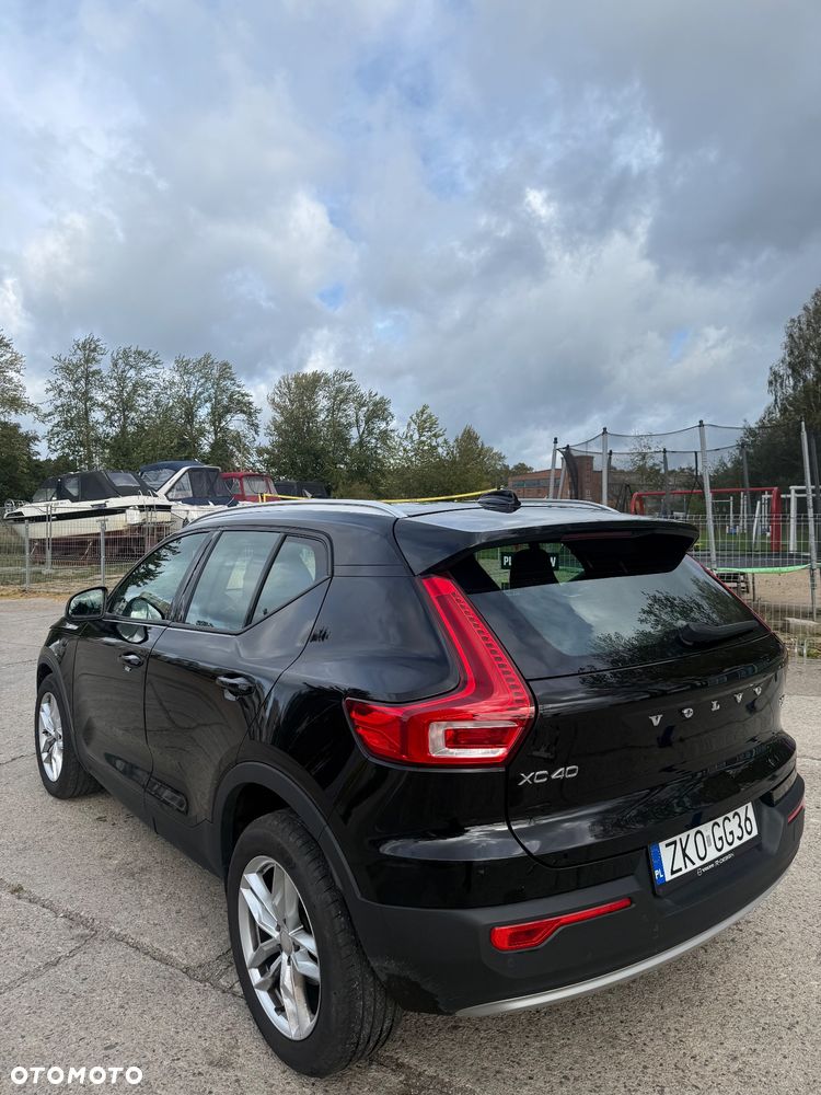 Volvo XC 40 T3 Geartronic Momentum - 6