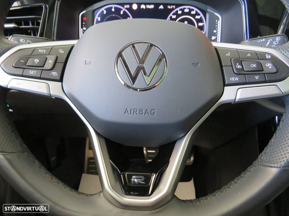 VW T-Roc 1.5 TSI R-Line DSG - 17