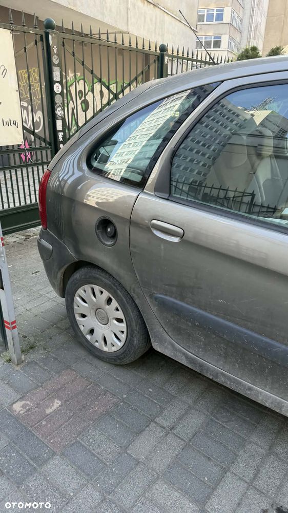 Citroën Xsara Picasso 1.6 HDI Confort - 9