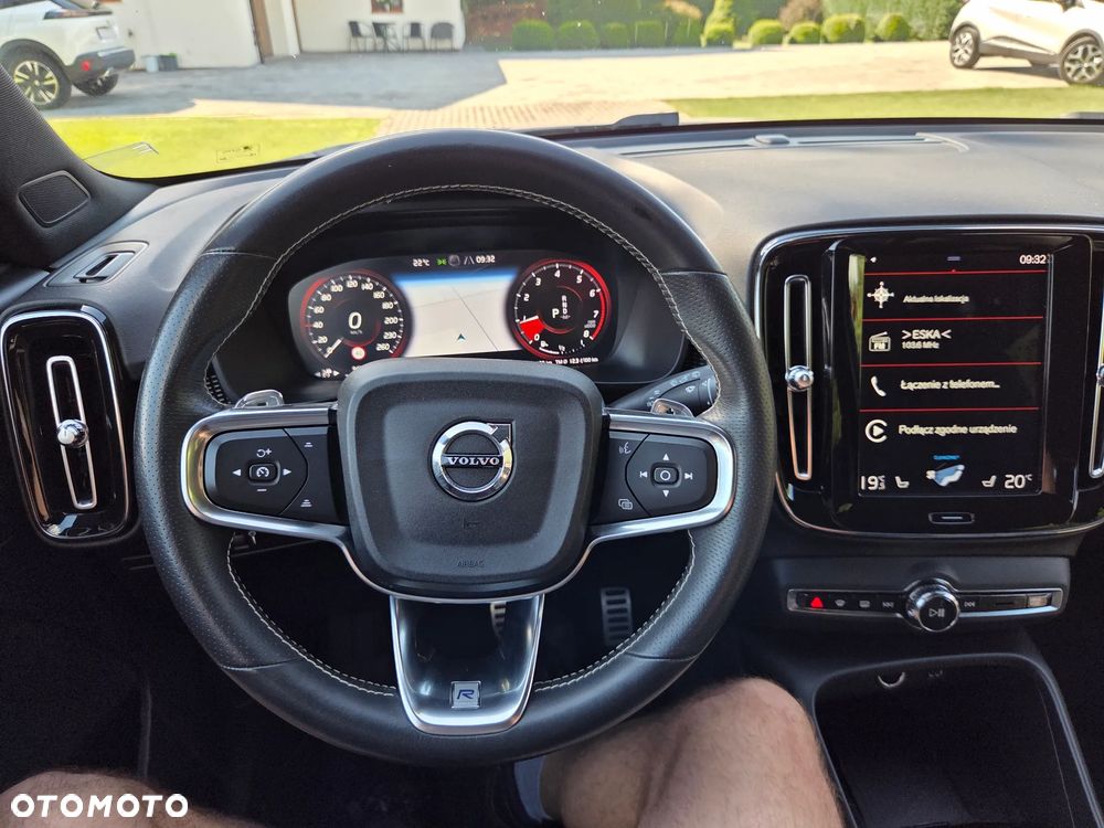 Volvo XC 40 T5 AWD R-Design - 33