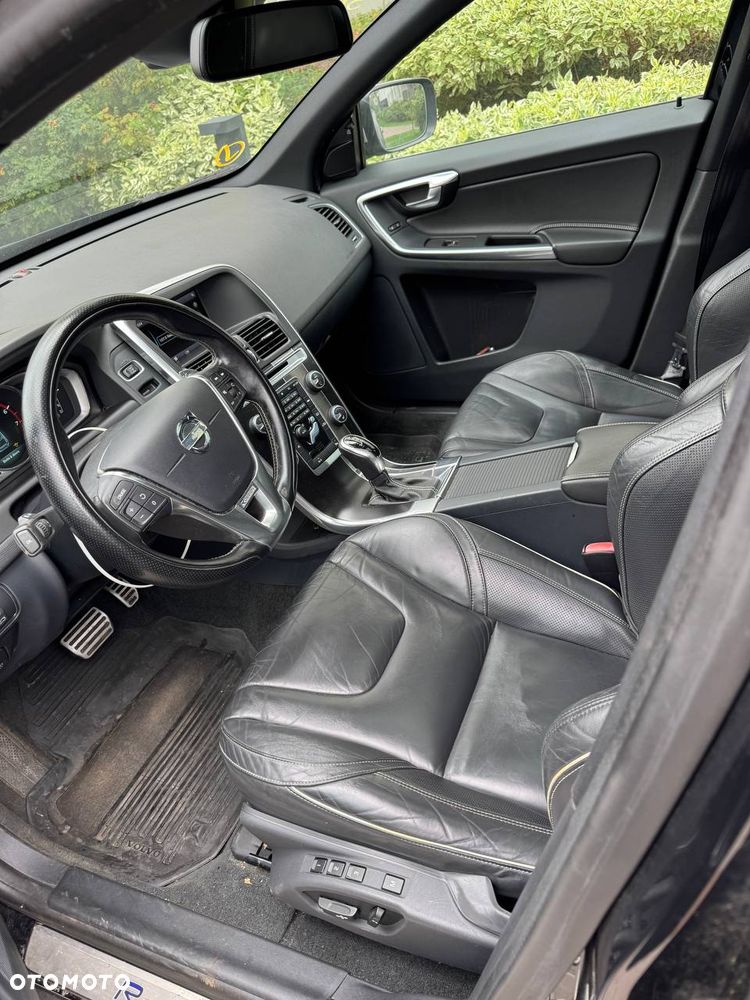 Volvo XC 60 T6 AWD RDesign - 4