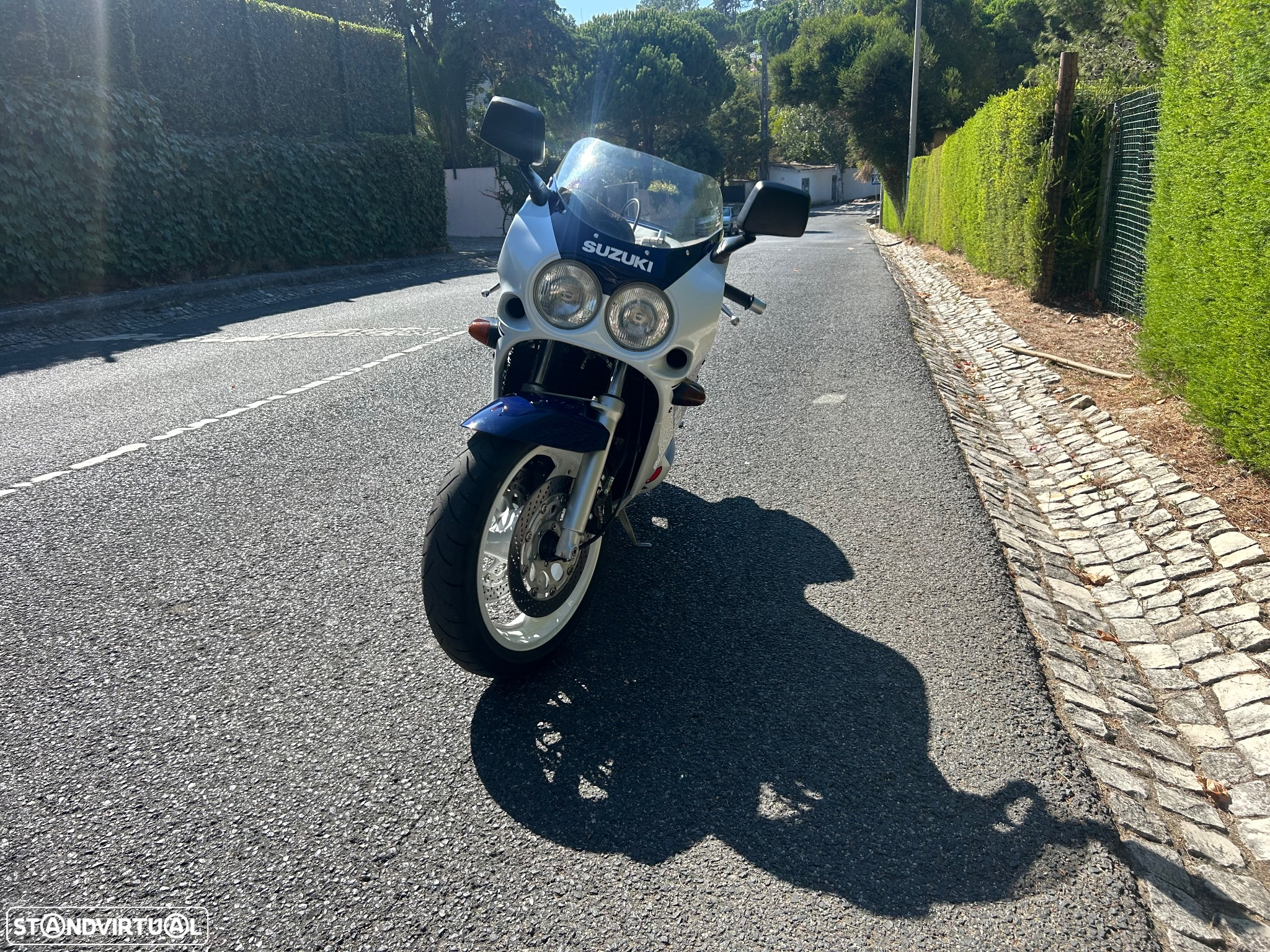 Suzuki GSX-R 750 R - 19