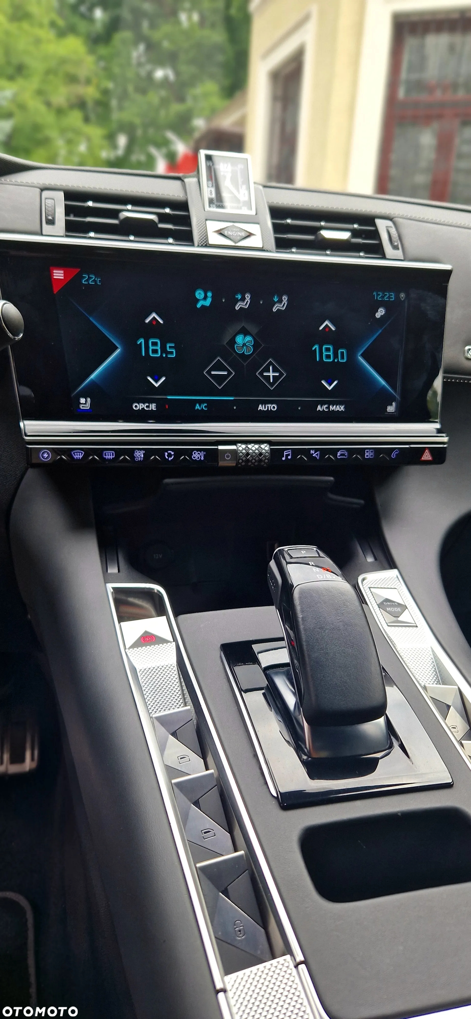 DS Automobiles DS 7 Crossback 1.6 E-Tense 4x4 Louvre - 10