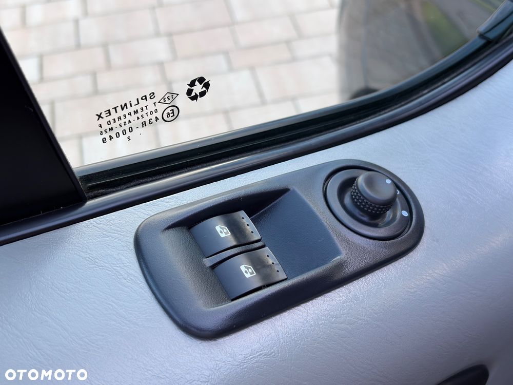 Opel Vivaro L1H1 2.9t - 23