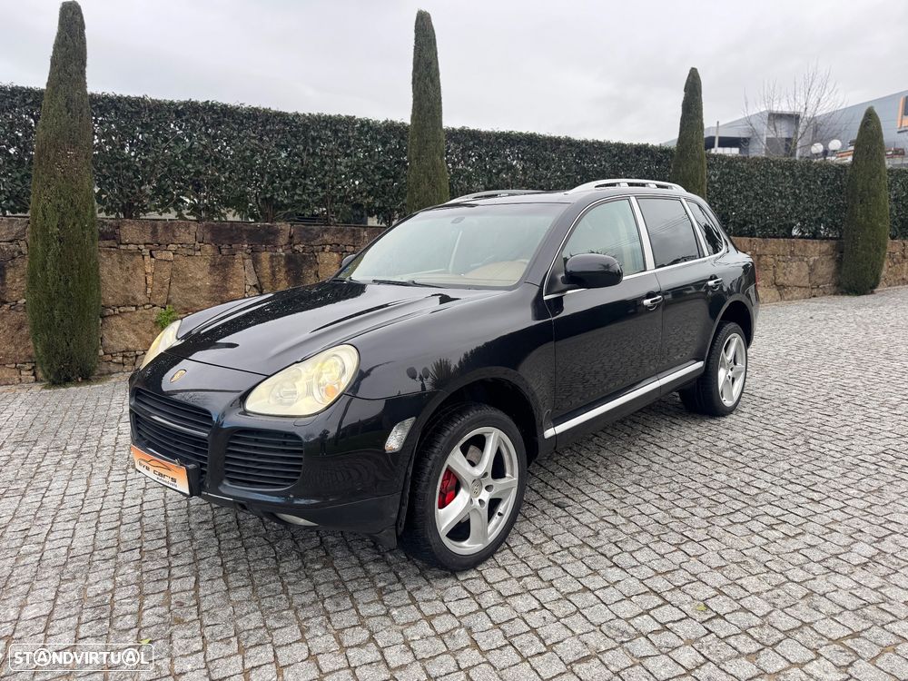 Porsche Cayenne Turbo - 2