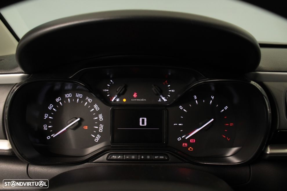 Citroën C3 1.2 PureTech Shine - 23