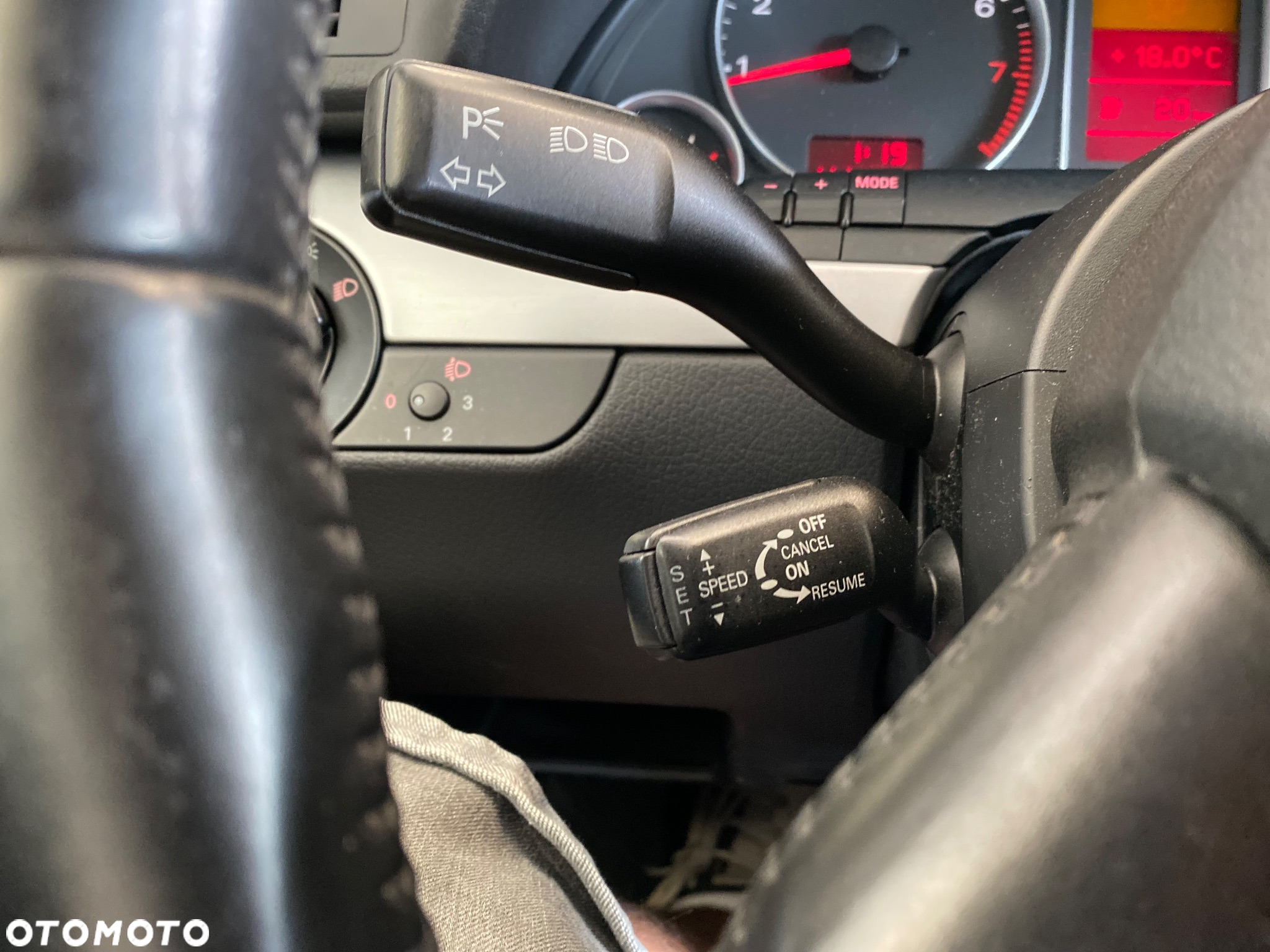 Audi A4 2.0 - 19