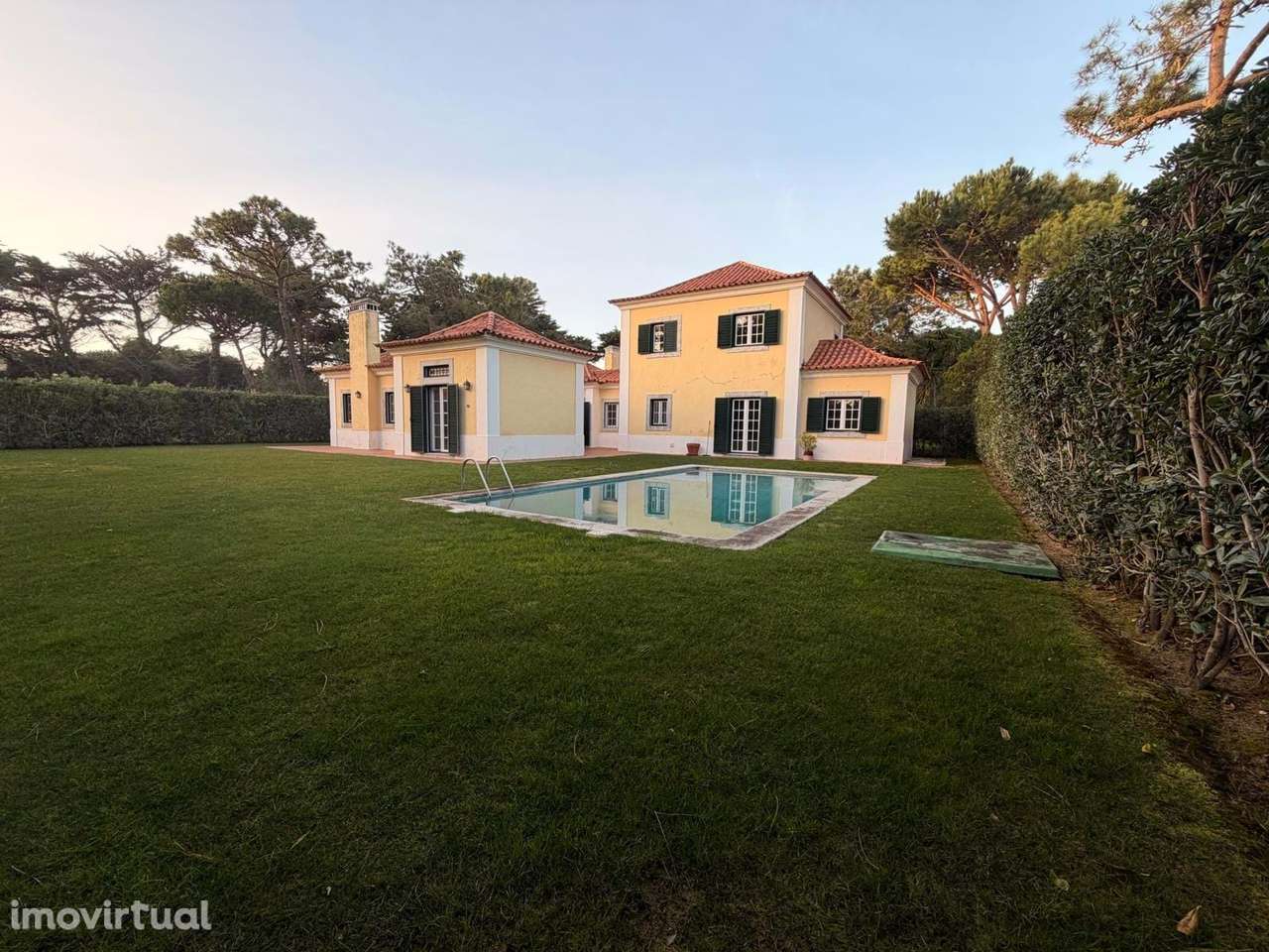 Moradia 6 quartos na Quinta da Marinha,  com grande jardim e pisicna - Grande imagem: 5/30