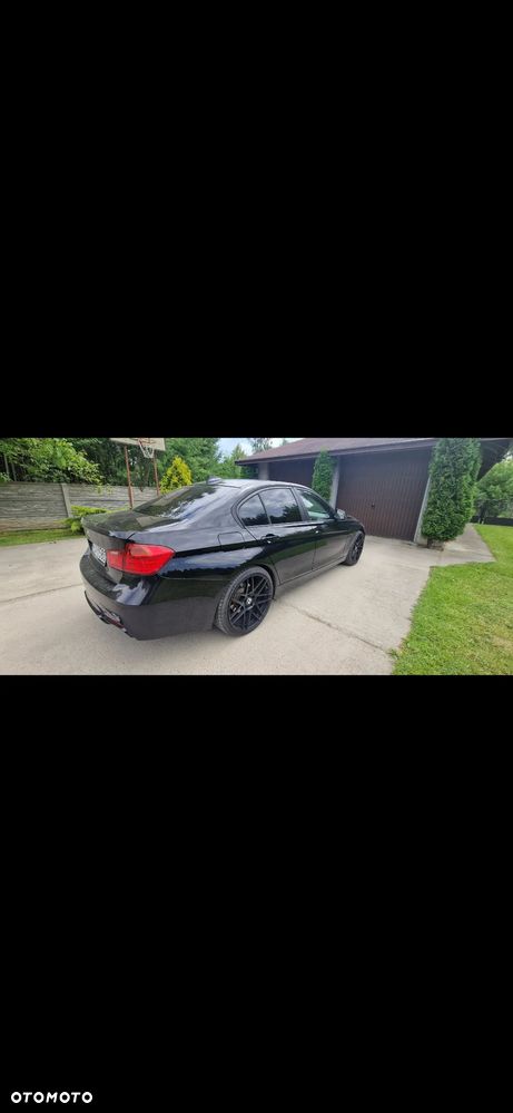 BMW Seria 3 328i - 3
