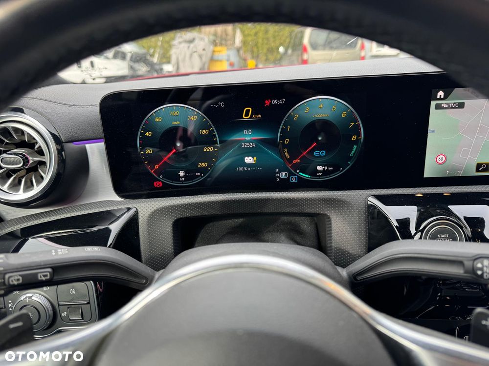 Mercedes-Benz CLA 250 e 8G-DCT Special Edition - 26