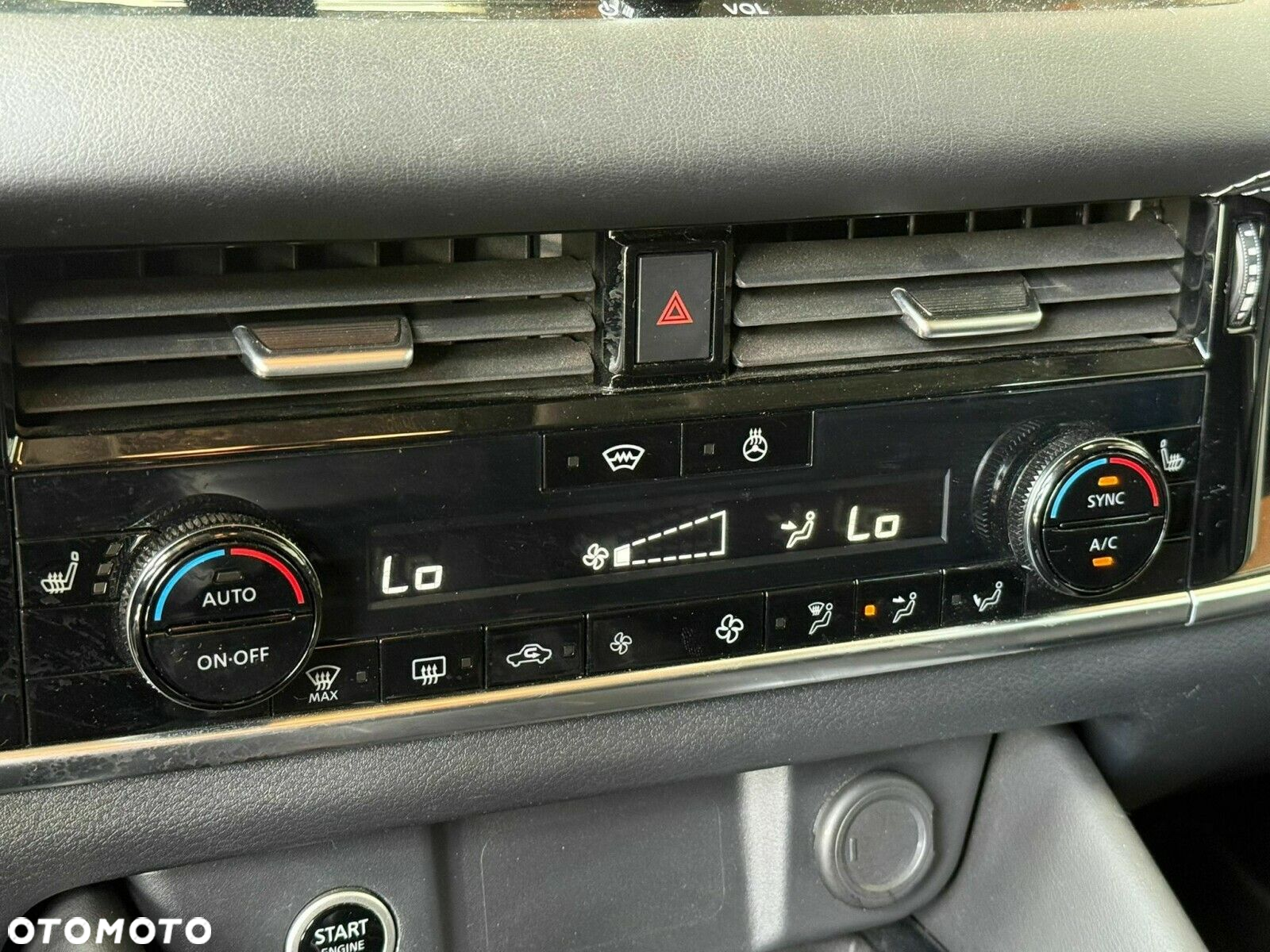 Nissan Qashqai - 24