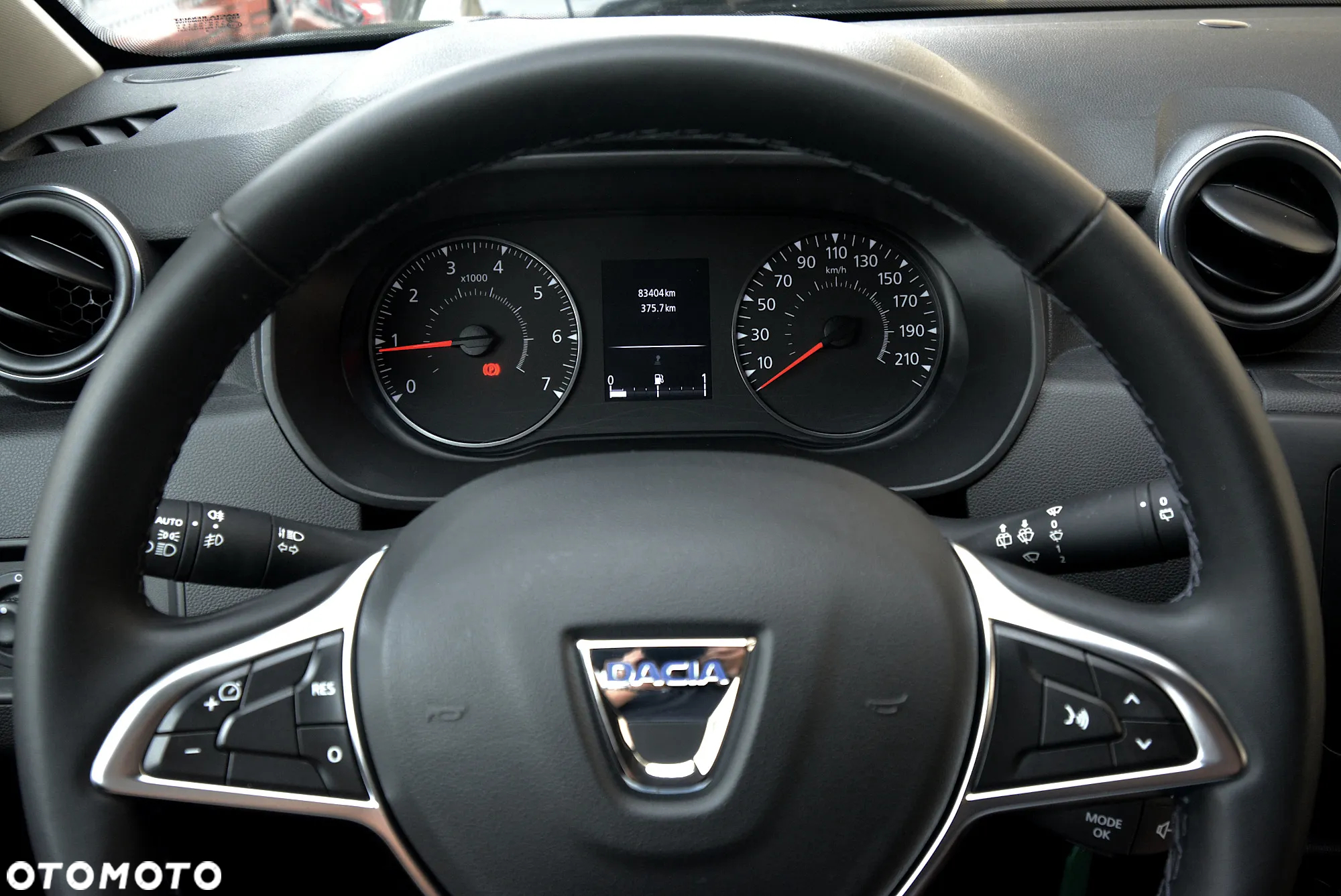 Dacia Duster 1.6 SCe Comfort - 16