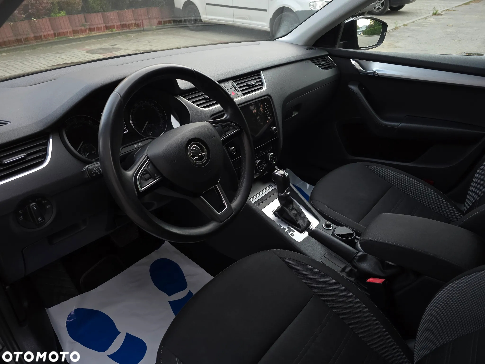 Skoda Octavia 2.0 TDI (Green tec) DSG Joy - 10