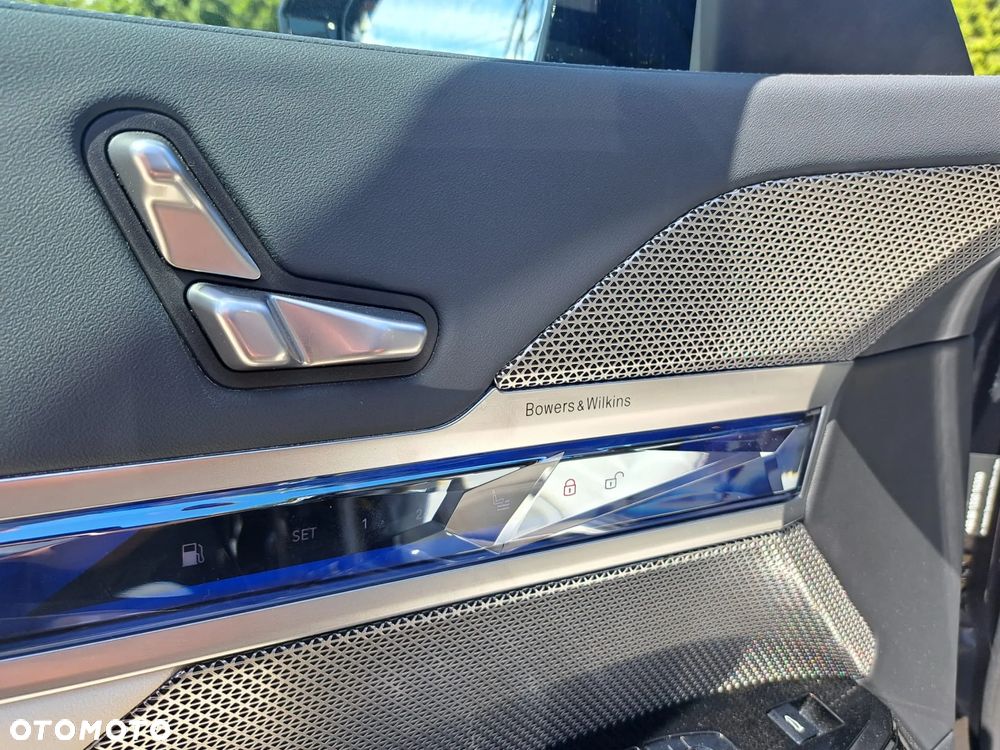 BMW Seria 7 - 17