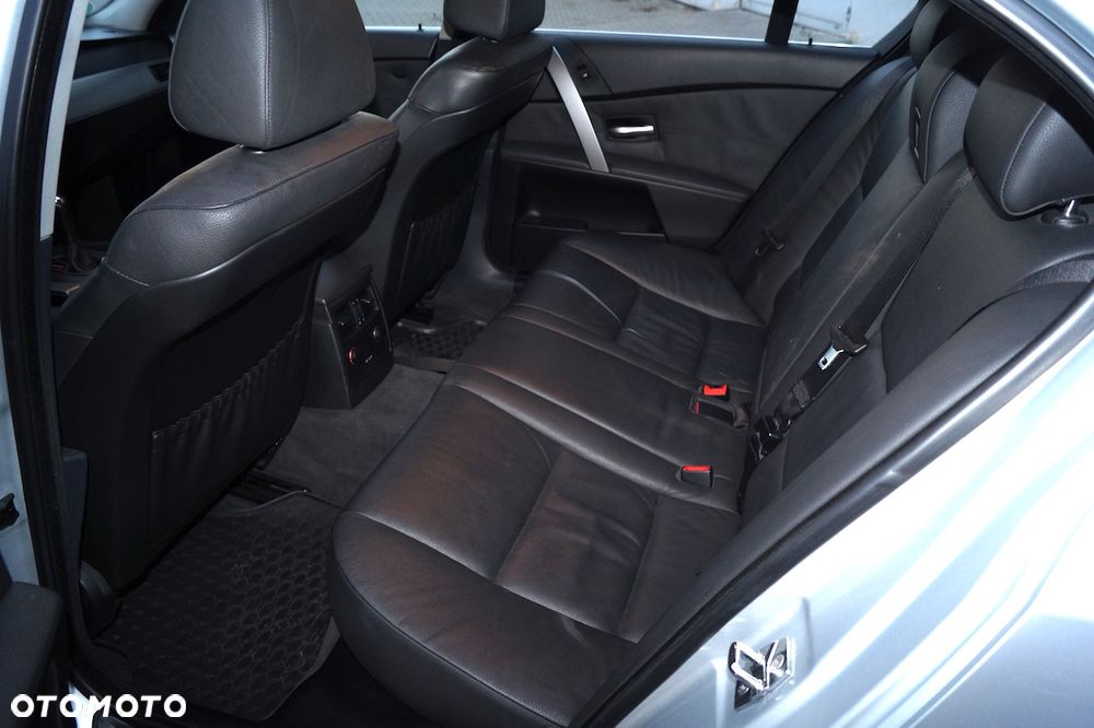 BMW Seria 5 525i - 20