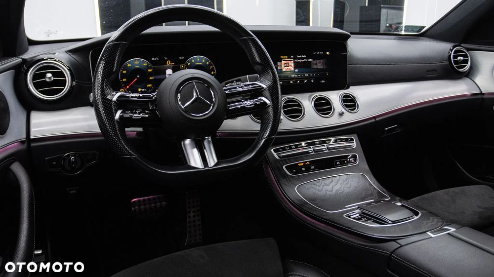 Mercedes-Benz Klasa E 300 AMG - 16