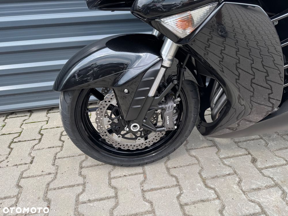 Kawasaki GTR - 20
