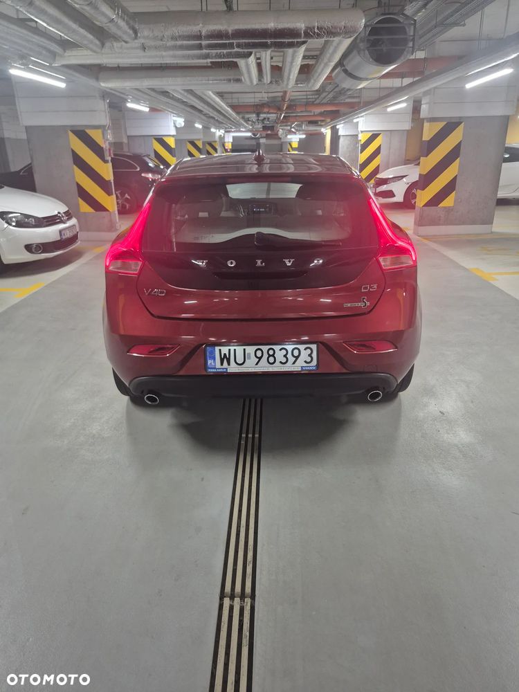 Volvo V40 D3 Summum - 11