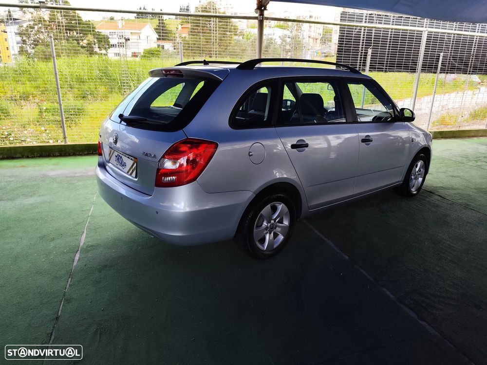 Skoda Fabia Break 1.2 TDi Active Plus - 4