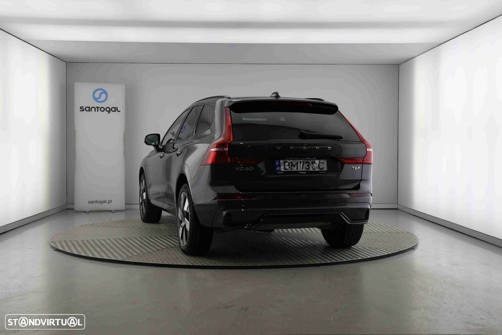 Volvo XC 60 2.0 T6 PHEV Plus Dark AWD - 4