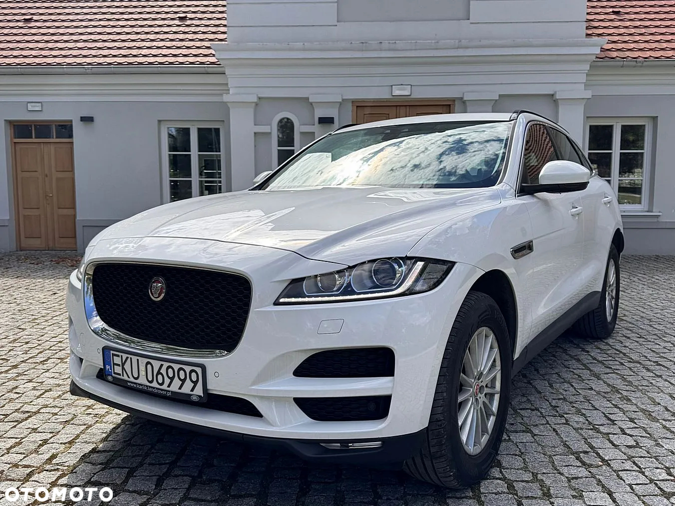 Jaguar F-Pace 2.0 i4D AWD Prestige - 2
