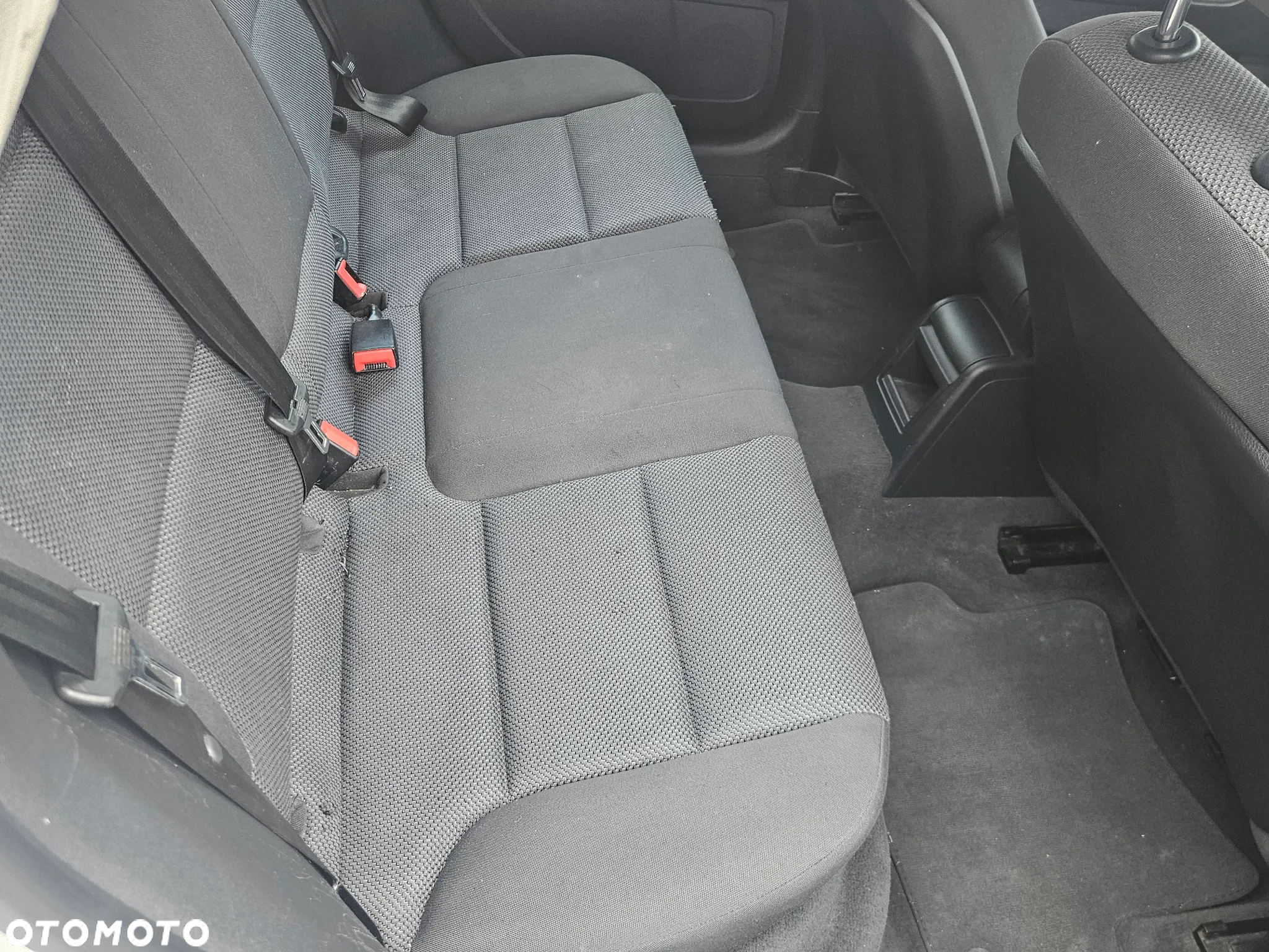 Audi A3 ver-1-6-ambition - 14