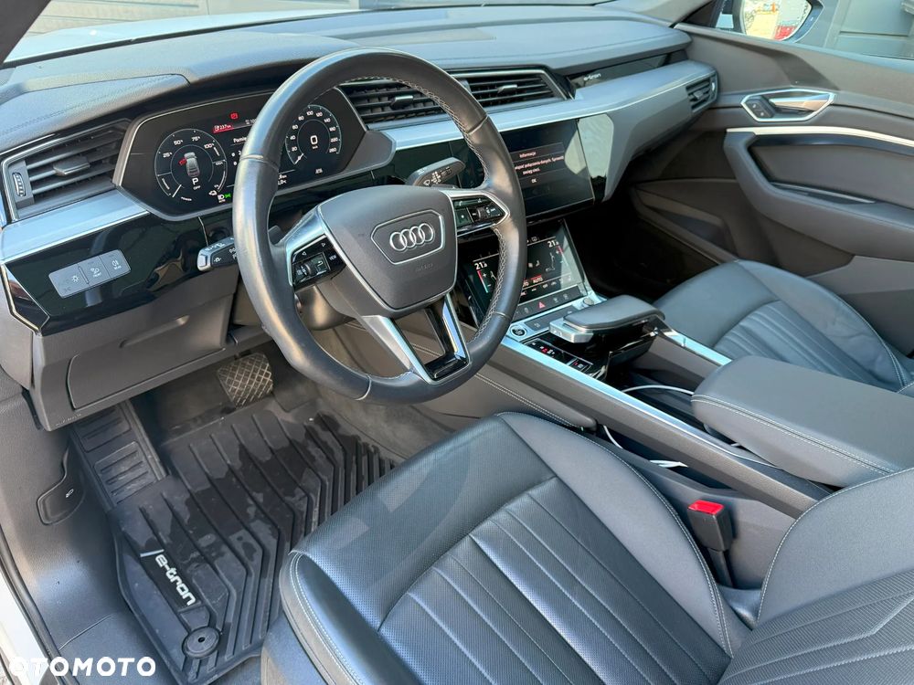 Audi e-tron Sportback 55 quattro S line - 24