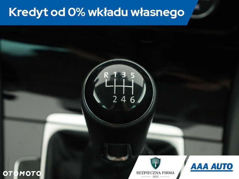 Volkswagen Golf - 14