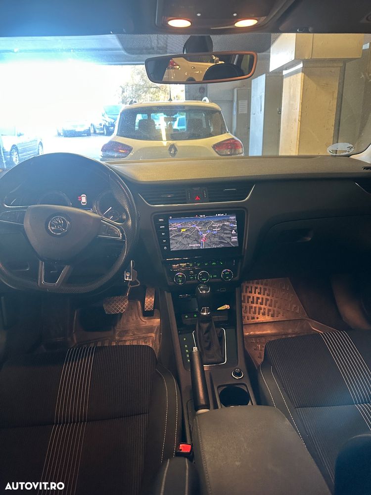 Skoda Octavia 2.0 TDI DSG Style - 7