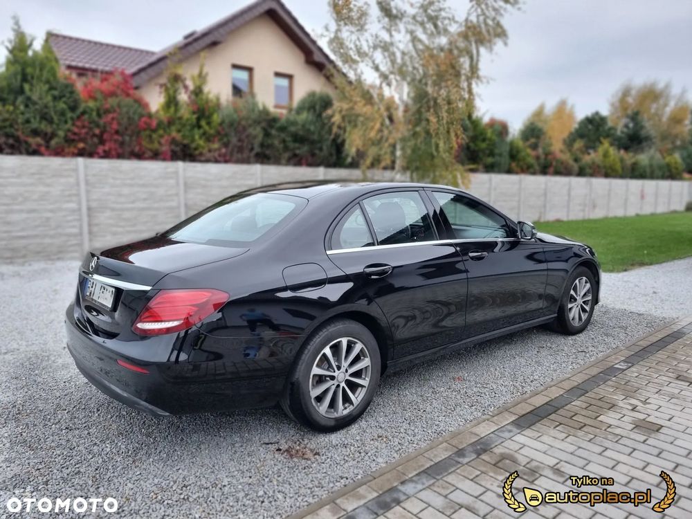 Mercedes-Benz Klasa E 220 d 9G-TRONIC - 2