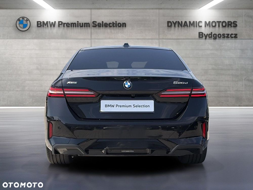 BMW Seria 5 520d xDrive mHEV M Sport - 6