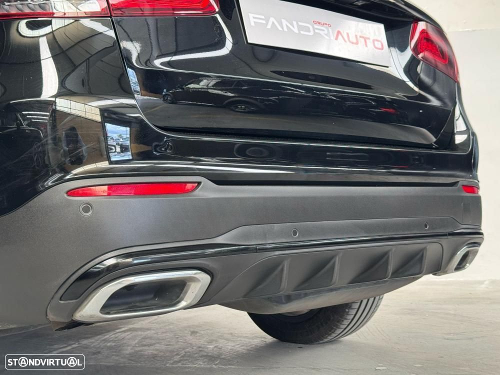 Mercedes-Benz GLC 300 e 4Matic 9G-TRONIC Avantgarde Advanced - 14