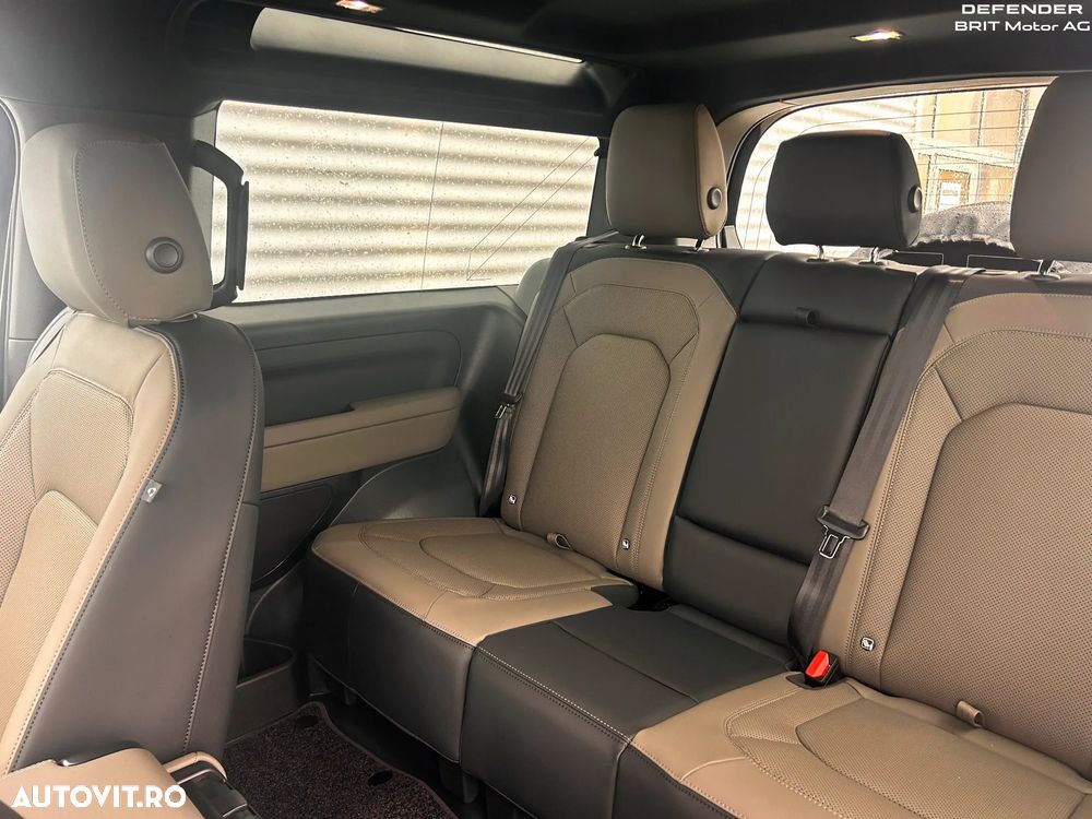Land Rover Defender 90 3.0 D200 MHEV SE - 10