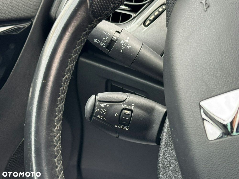 Citroën DS3 THP 155 SportChic - 22