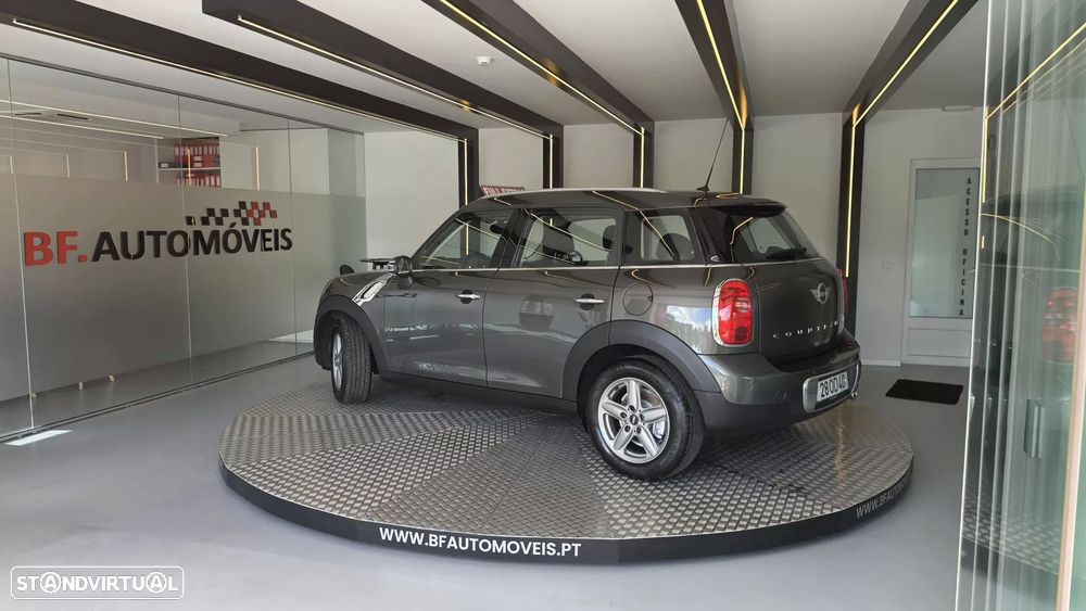 MINI Countryman One D - 17