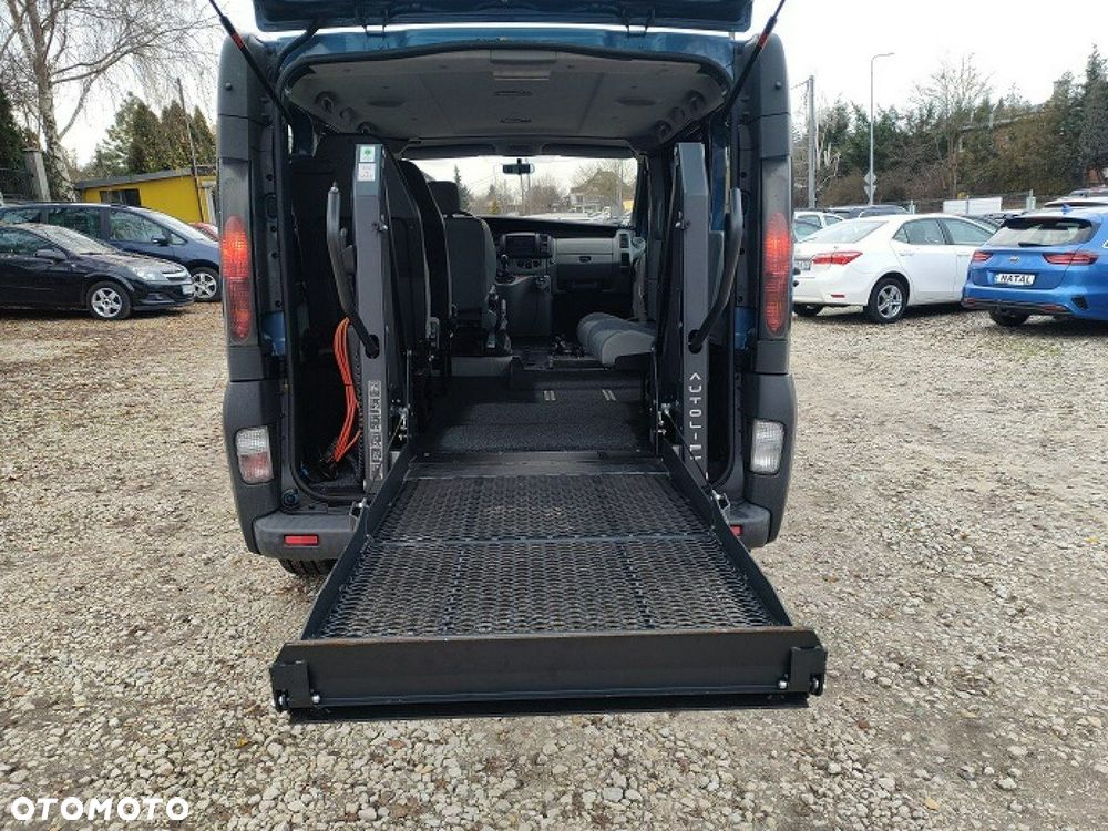 Renault Trafic - 23
