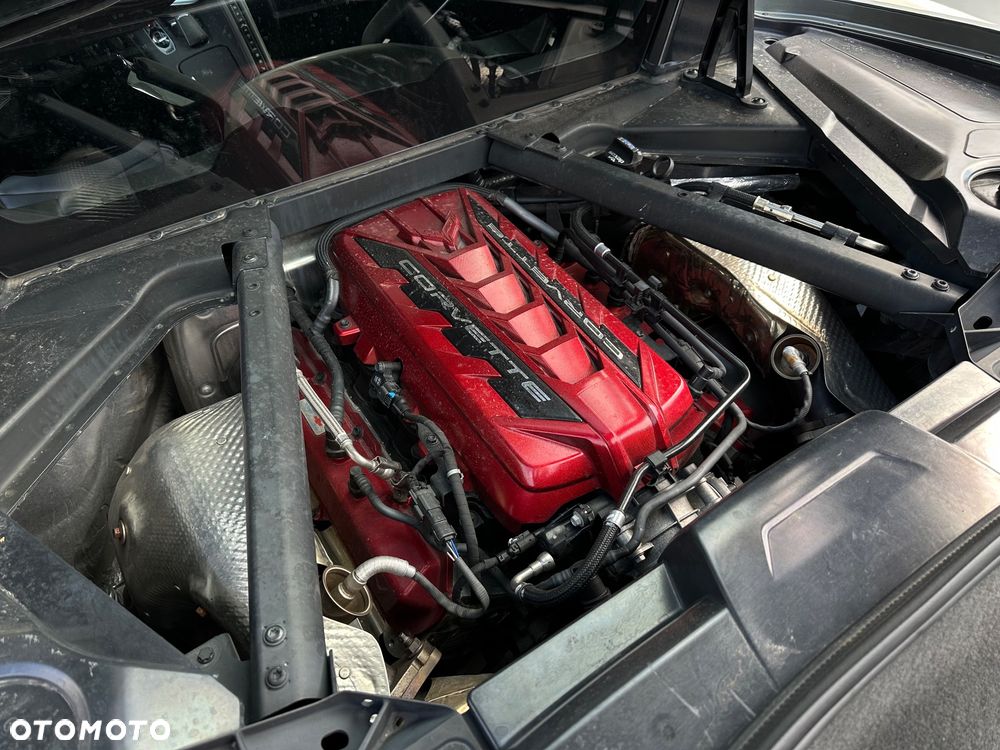 Chevrolet Corvette - 19