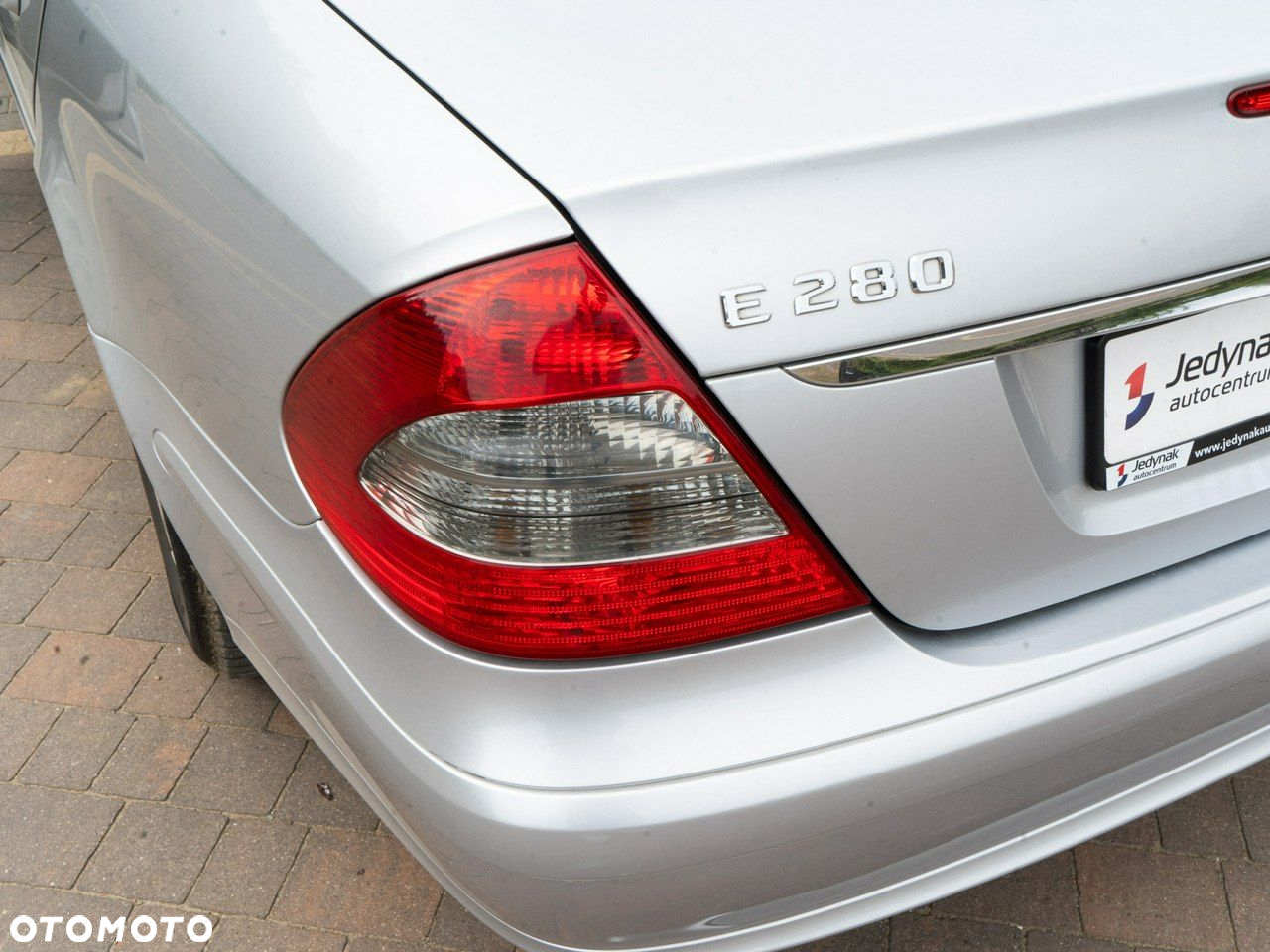 Mercedes-Benz Klasa E - 11