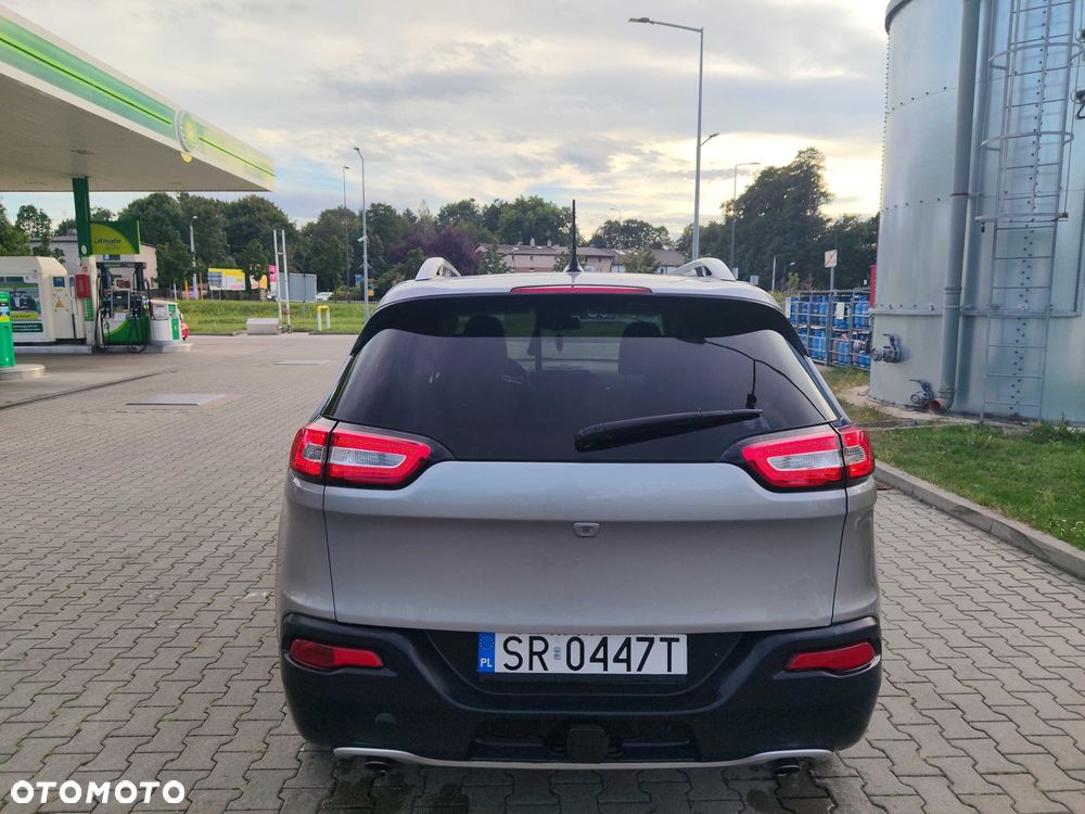 Jeep Cherokee - 7