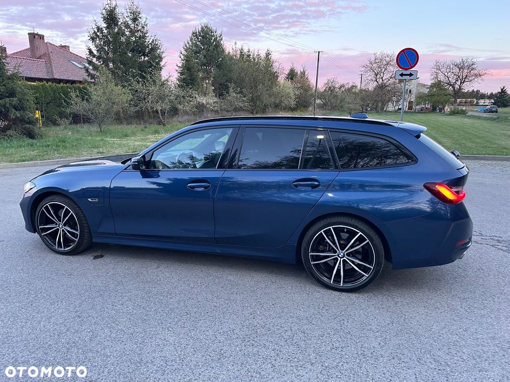BMW Seria 3 320e PHEV sport - 11
