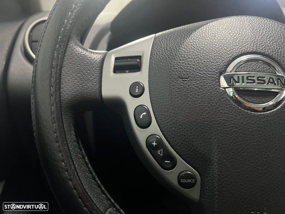 Nissan Qashqai 2.0 dCi Acenta AT FPD - 23