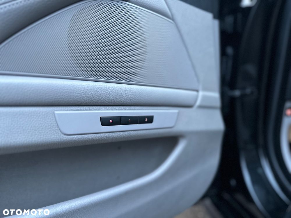 BMW Seria 5 520d Luxury Line - 27