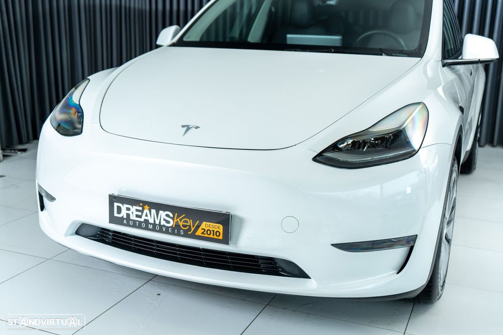 Tesla Model Y Long Range Dual Motor AWD - 16