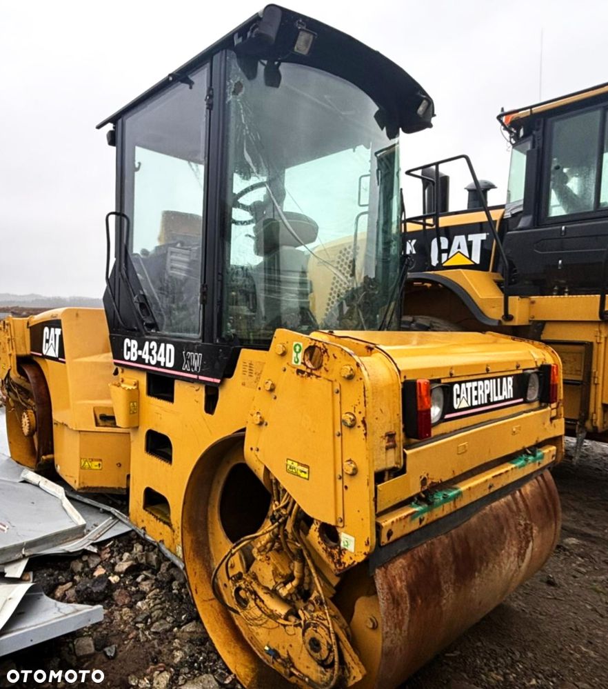 Caterpillar CB434D XW - 2
